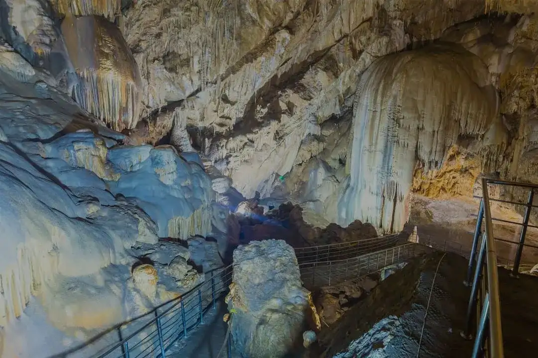 new afon cave
