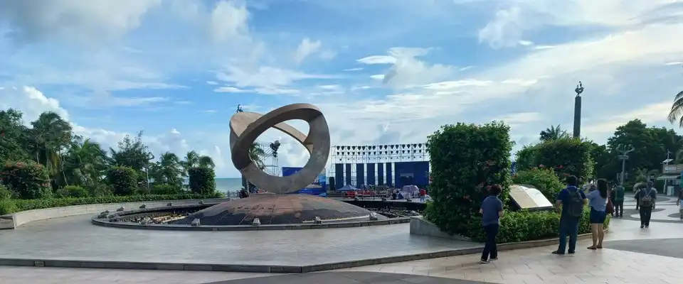 Парк Край света на острове Хайнань