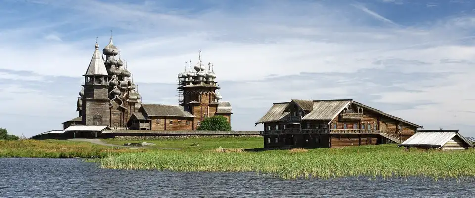 Церковь Преображения Господня на острове Кижи в Карелии Остров Кижи в Карелии